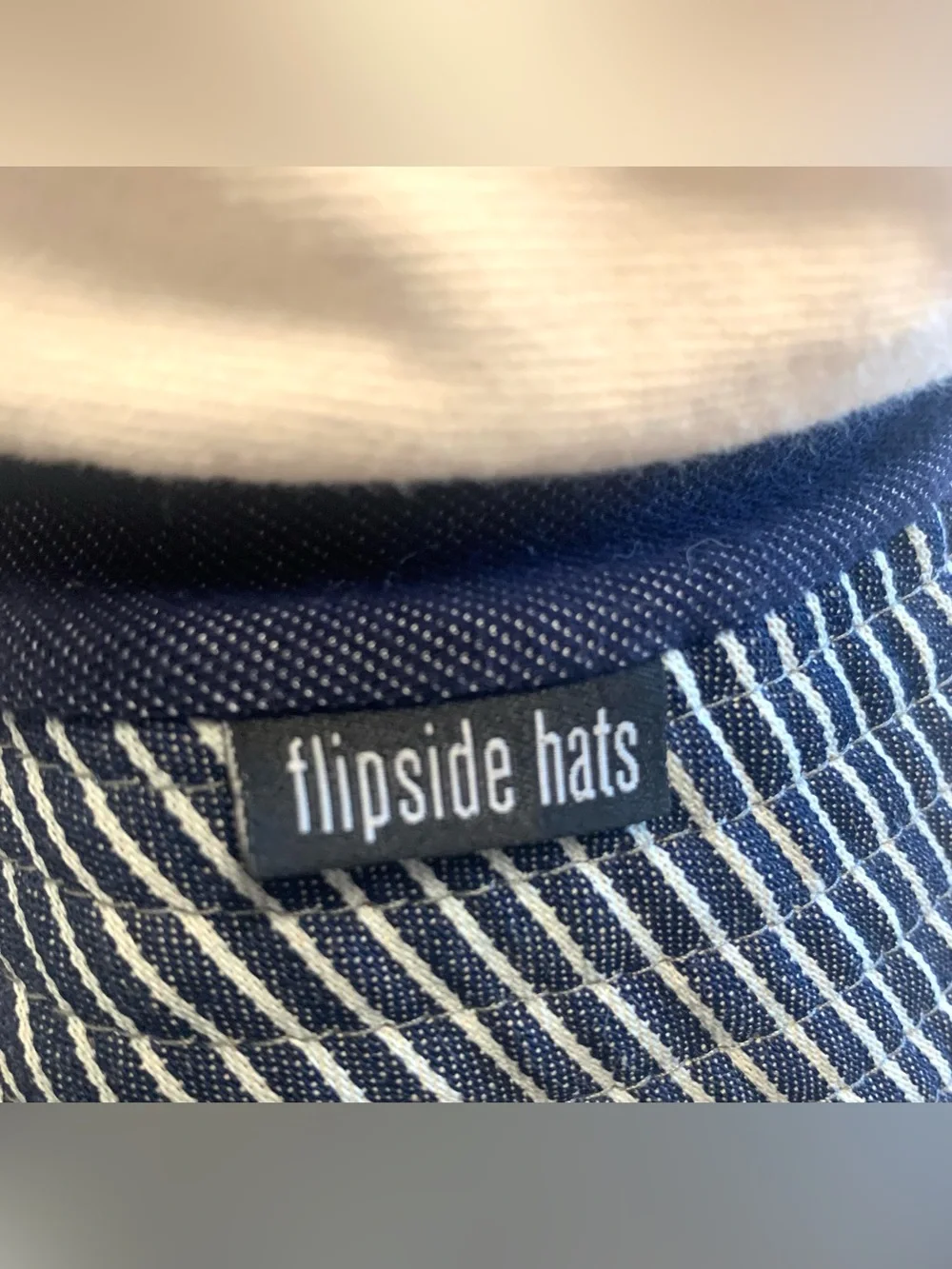 Flipside sun hat - Picture 6 of 8